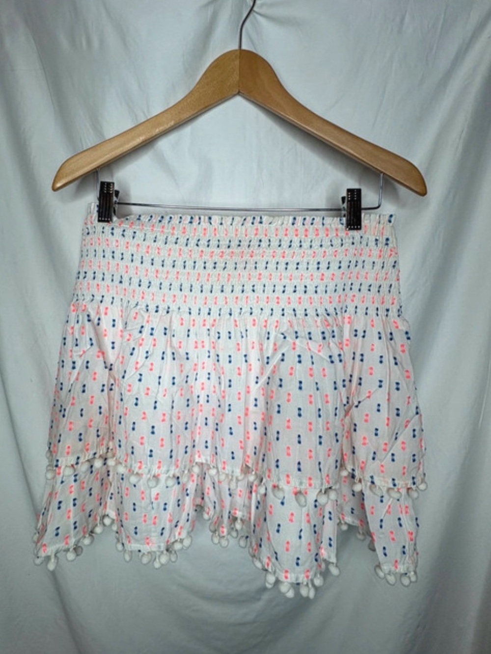 Lilly Pulitzer Ethenia Skirt Resort White Neon Gauze Clip Tiered Pom Pom Trim
Bo